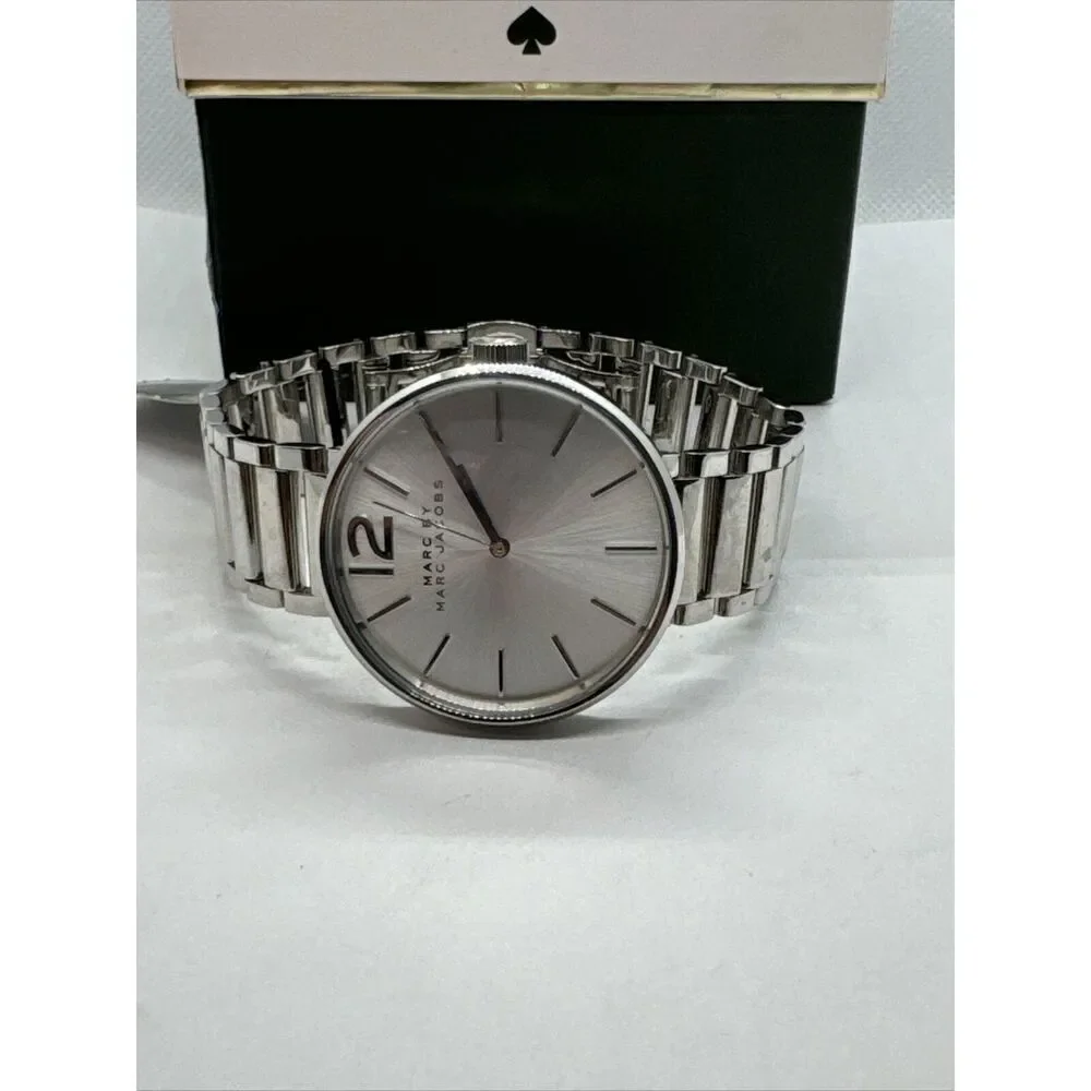 Marc by Marc Jacobs Peggy MBM3400 Women's Silver Analog Dial Quartz Watch JNA168